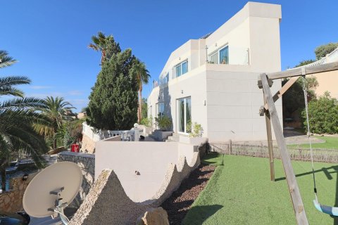 Villa zum Verkauf in El Campello, Alicante, Spanien 8 Schlafzimmer, 400 m2 Nr. 196712 - Foto 2