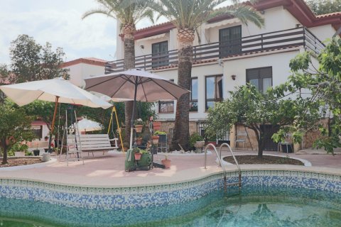 Willa w La Nucia, Alicante, Hiszpania 6 sypialni, 380 mkw. nr 196711 – zdjęcie 5