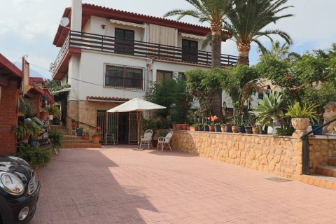 Willa w La Nucia, Alicante, Hiszpania 6 sypialni, 380 mkw. nr 196711