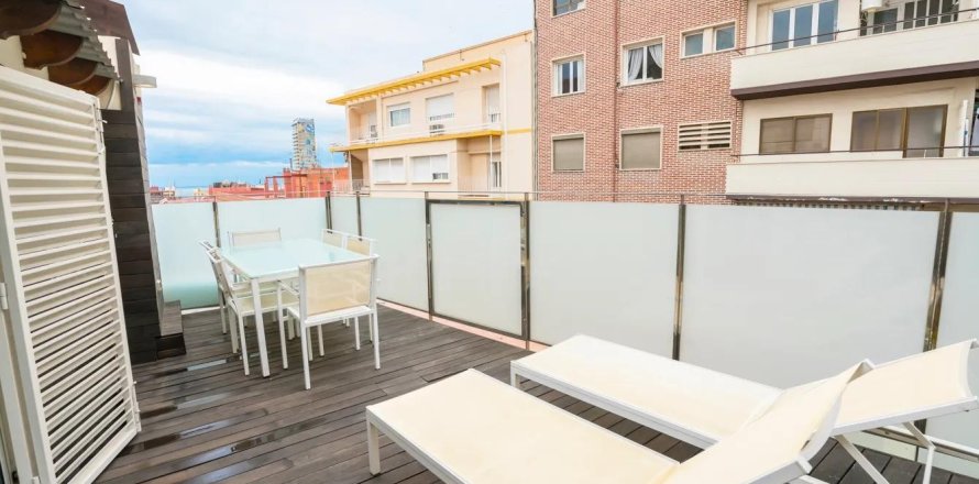 Квартира в Аликанте, Испания 3 спальни, 130м2 №180511