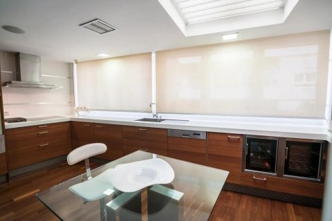 Продажа квартиры в Аликанте, Испания 3 спальни, 130м2 №180511 - фото 22