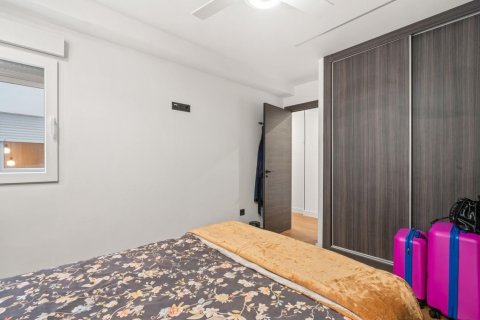Продажа квартиры в Аликанте, Испания 3 спальни, 155м2 №180513 - фото 10
