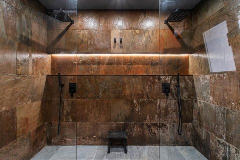 Продажа квартиры в Аликанте, Испания 3 спальни, 155м2 №180513 - фото 7