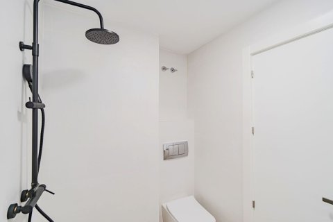 Продажа квартиры в Аликанте, Испания 2 спальни, 75м2 №180515 - фото 9