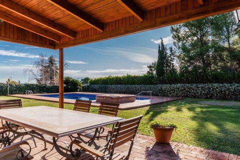 Villa à vendre Cerdanyola Del Valles, Barcelona, Espagne, 7 chambres, 806 m2 No. 133373 - photo 6