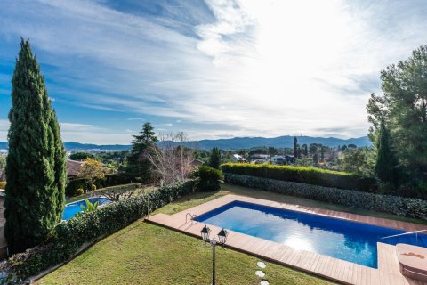 Villa à vendre Cerdanyola Del Valles, Barcelona, Espagne, 7 chambres, 806 m2 No. 133373 - photo 2
