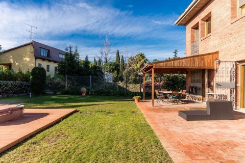 Villa à vendre Cerdanyola Del Valles, Barcelona, Espagne, 7 chambres, 806 m2 No. 133373 - photo 5