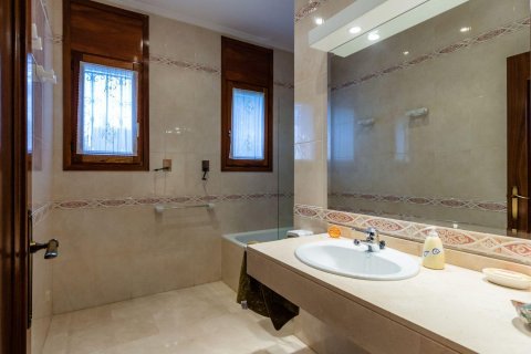 Villa à vendre Cerdanyola Del Valles, Barcelona, Espagne, 7 chambres, 806 m2 No. 133373 - photo 19