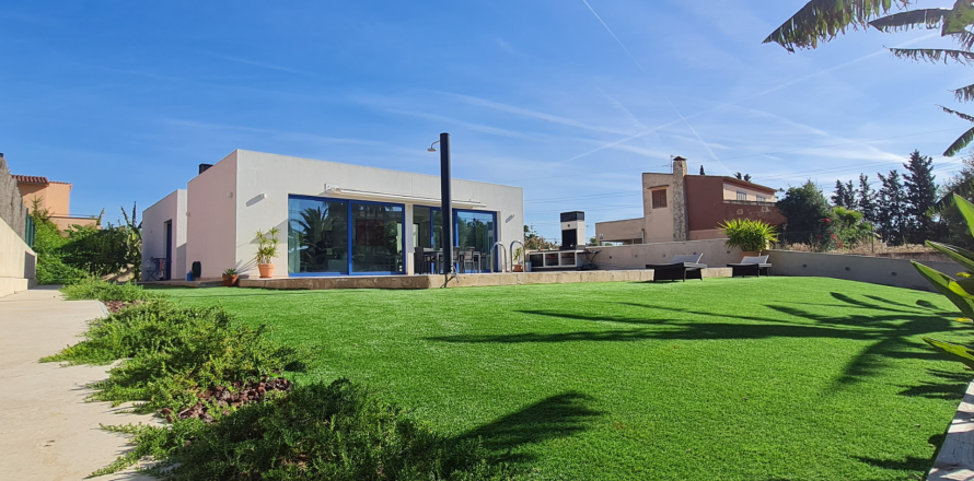 Villa in Palma de Majorca, Mallorca, Spain 5 bedrooms, 400 sq.m. No. 168663