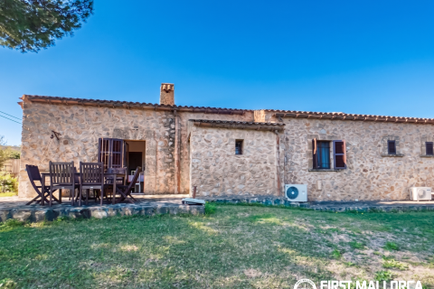 Finca in Son Macia, Mallorca, Spain 4 bedrooms, 325 sq.m. No. 168669