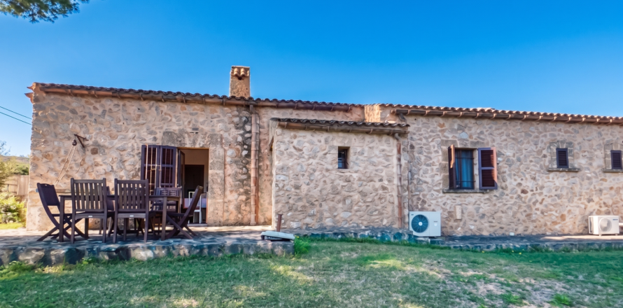 Finca in Son Macia, Mallorca, Spain 4 bedrooms, 325 sq.m. No. 168669