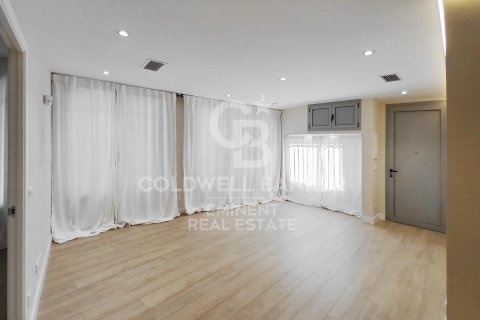 Toimisto myytävänä Barcelona, Espanja , 67 m2 No. 156664 - kuva 3