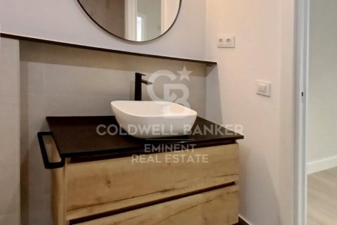 Toimisto myytävänä Barcelona, Espanja , 67 m2 No. 156664 - kuva 8