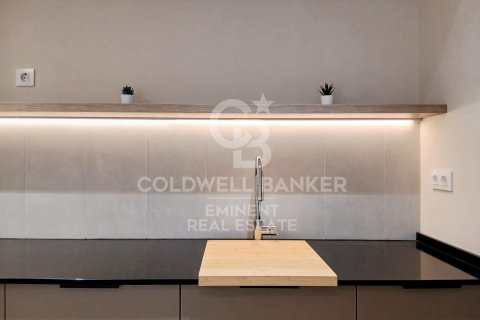 Toimisto myytävänä Barcelona, Espanja , 67 m2 No. 156664 - kuva 6