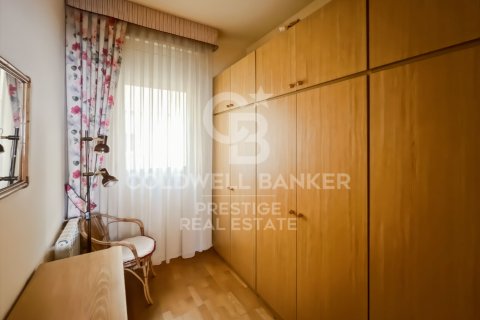 Huoneisto myytävänä Barcelona, Espanja, 4 makuuhuonetta, 116 m2 No. 156663 - kuva 19