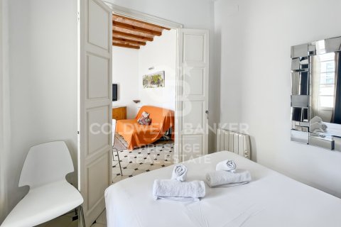 Kattohuoneisto myytävänä Barcelona, Espanja, 5 makuuhuonetta, 120 m2 No. 156665 - kuva 9