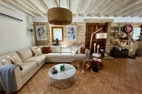 Finca for rent Pollenca, Mallorca, Spain 3 bedrooms, 218 sq.m. No. 139114 - photo 4