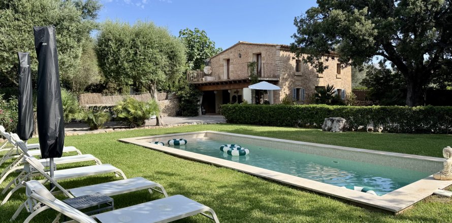 Finca Pollenca, Mallorca, Spain 3 bedrooms, 218 sq.m. No. 139114