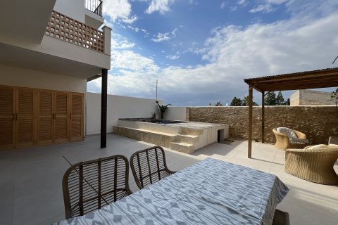 Townhouse for rent Santa Margalida, Mallorca, Spain 3 bedrooms, 125 sq.m. No. 139112 - photo 2