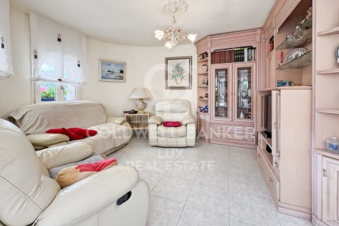 Продажа дома в Эмпуриабрава, Герона, Испания 4 спальни, 196м2 №157388 - фото 9