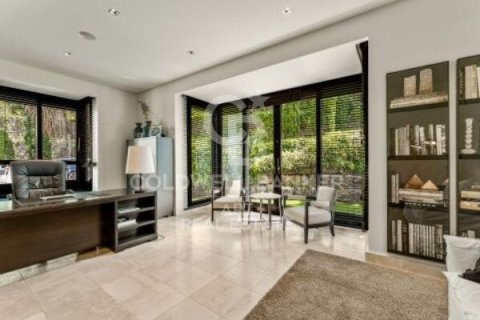 Villa for sale in Benahavis, Malaga, Spain 6 bedrooms, 983 sq.m. No. 157393 - photo 14