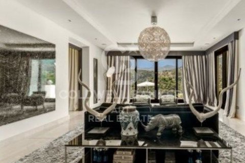 Villa for sale in Benahavis, Malaga, Spain 6 bedrooms, 983 sq.m. No. 157393 - photo 18