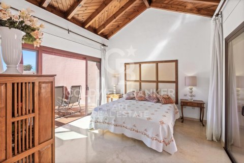 Kattohuoneisto myytävänä Estepona, Malaga, Espanja, 3 makuuhuonetta, 288 m2 No. 157389 - kuva 13