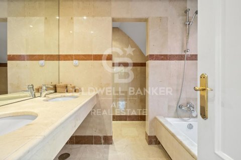 Kattohuoneisto myytävänä Estepona, Malaga, Espanja, 3 makuuhuonetta, 288 m2 No. 157389 - kuva 17