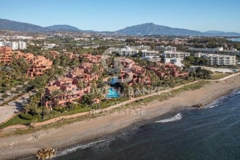 Kattohuoneisto myytävänä Estepona, Malaga, Espanja, 3 makuuhuonetta, 288 m2 No. 157389 - kuva 25