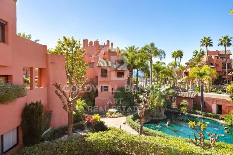 Kattohuoneisto myytävänä Estepona, Malaga, Espanja, 3 makuuhuonetta, 288 m2 No. 157389 - kuva 22