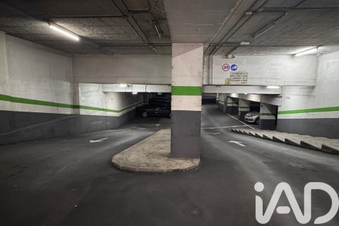 Garaż w Madrid, Hiszpania nr 185111 – zdjęcie 17