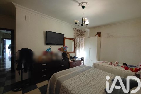 Apartment for sale in Lepe, Huelva, Spain 3 bedrooms, 123 sq.m. No. 185112 - photo 18