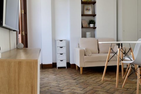 Penthouse for sale in Ecija, Seville, Spain 1 bedroom, 27 sq.m. No. 185109 - photo 9