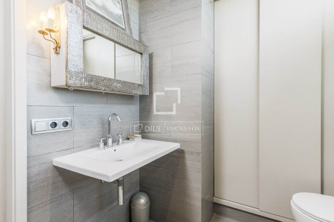 Penthouse à vendre à Barcelona, Espagne, 2 chambres, 75 m2 No. 150270 - photo 25