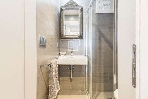 Penthouse à vendre à Barcelona, Espagne, 2 chambres, 75 m2 No. 150270 - photo 18