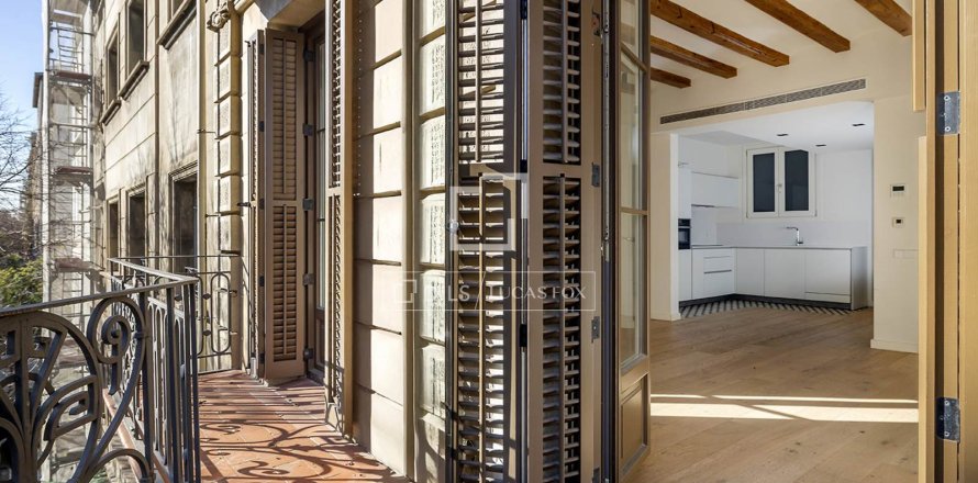 Квартира в Барселона, Испания 3 спальни, 137м2 №150271
