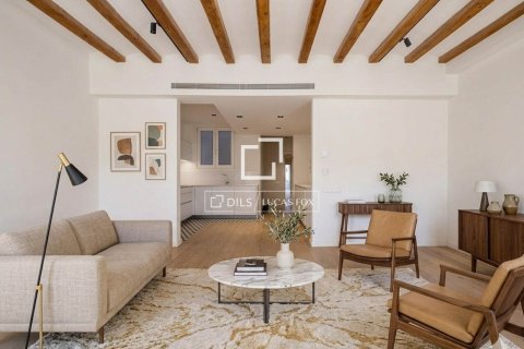 Продажа квартиры в Барселона, Испания 3 спальни, 137м2 №150271 - фото 27