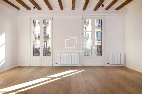 Huoneisto myytävänä Barcelona, Espanja, 3 makuuhuonetta, 137 m2 No. 150271 - kuva 30