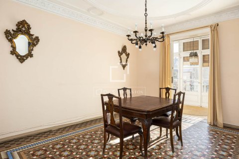 Dzīvoklis pārdošanā Barcelona, Spānijā 6 istabas, 179 m2 Nr. 150267 - attēls 17