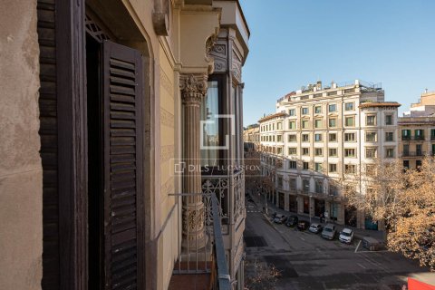 Dzīvoklis pārdošanā Barcelona, Spānijā 6 istabas, 179 m2 Nr. 150267 - attēls 24