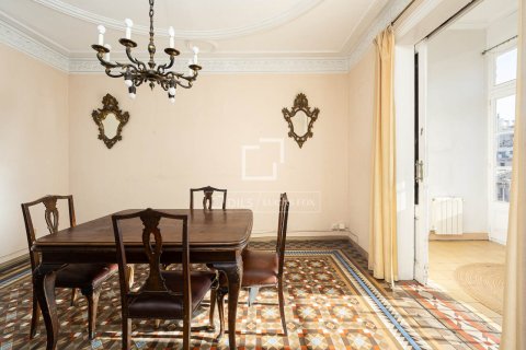 Dzīvoklis Barcelona, Spānijā 6 istabas, 179 m2 Nr. 150267