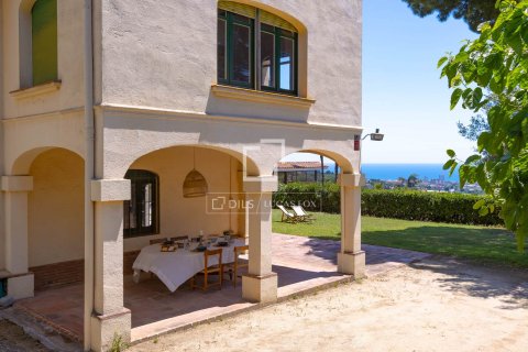 Сasa en venta en Cabrils, Barcelona, España 10 dormitorios, 476 m2 No. 150268 - foto 2