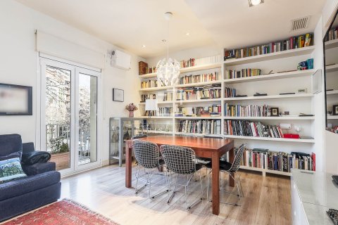 Apartamento en Barcelona, España 3 dormitorios, 110 m2 No. 150265