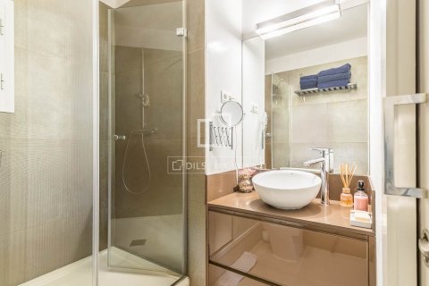 Apartamento en venta en Barcelona, España 3 dormitorios, 110 m2 No. 150265 - foto 24