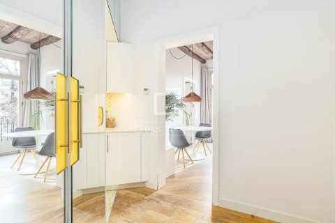 Wohnung zum Verkauf in Barcelona, Spanien 2 Schlafzimmer, 75 m2 Nr. 150266 - Foto 6