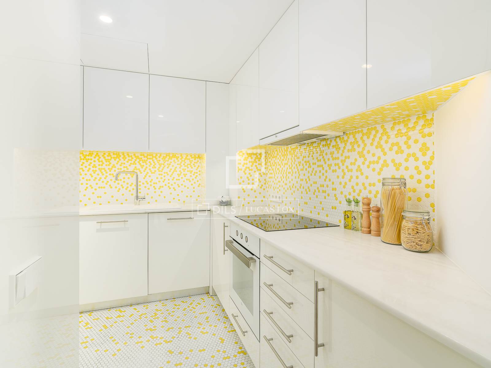 Apartament w Barcelona, Hiszpania 2 sypialnie, 80 mkw. nr 150266