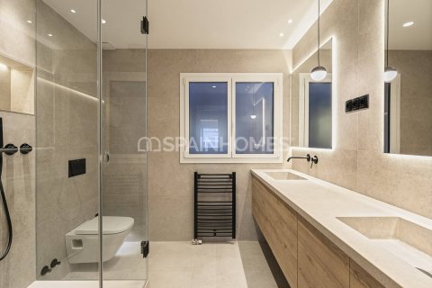Appartamento in vendita a Barcelona, Spagna 3 camere da letto, 140 mq. N° 140537 - foto 15