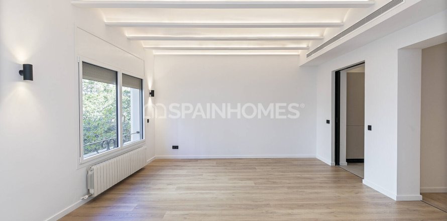 Appartamento a Barcelona, Spagna 3 camere da letto, 140 mq. N° 140537