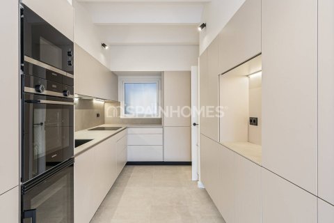 Appartamento in vendita a Barcelona, Spagna 3 camere da letto, 140 mq. N° 140537 - foto 4