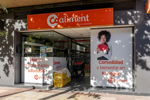 Liikekiinteistö Mataro, Barcelona, Espanja 756 m2 No. 155430